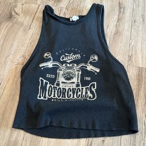 I’m selling a tanktop from garage.
